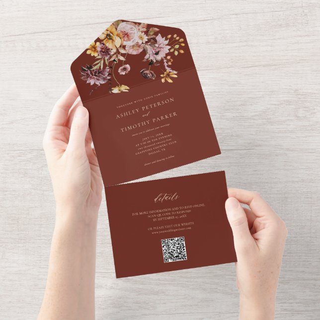 Invitation Tout En Un Terracotta Rustic Fall Floral Mariage QR (Déchirure)