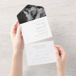 Invitation Tout En Un Vert Sauge Monogramme Photo Mariage Moderne