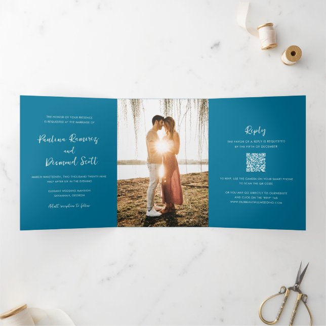 Invitation Trois Volets Code QR bleu moderne mariage simple (Intérieur)