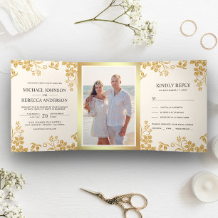 Invitation Trois Volets Crème Ivoire et Feuille Florale en Feuille d'Or Ma
