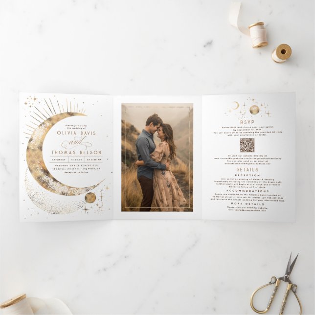 Invitation Trois Volets Crescent Moon Sun Halo Celestial Mariage Photo (Intérieur)