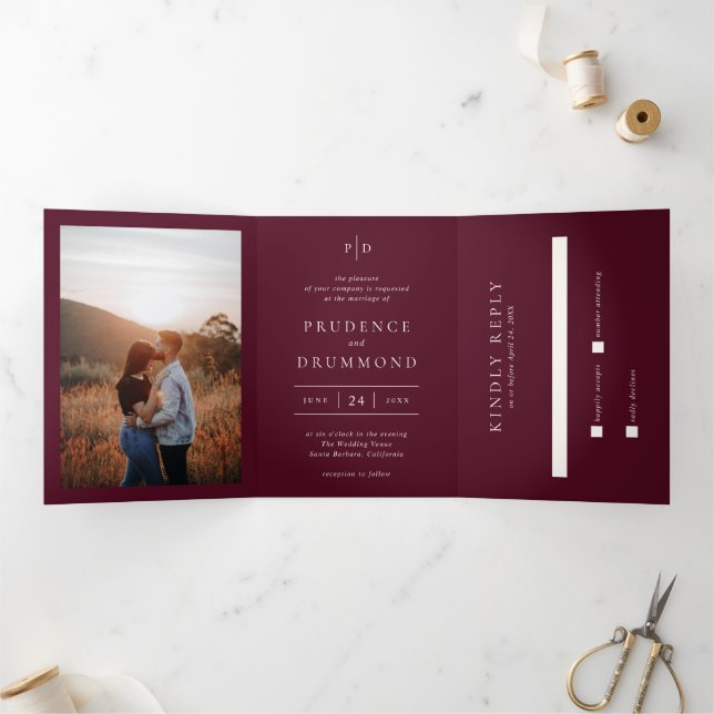 Invitation Trois Volets Deep Burgundy Elegant Classic Wedding (Intérieur)