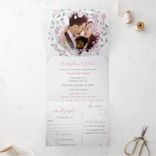 Invitation Trois Volets Mariage Floral Élégant Rose Tendue Pivoine