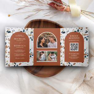 Invitation Trois Volets Moderne Terrazzo Terracotta Arch QR Code Mariage