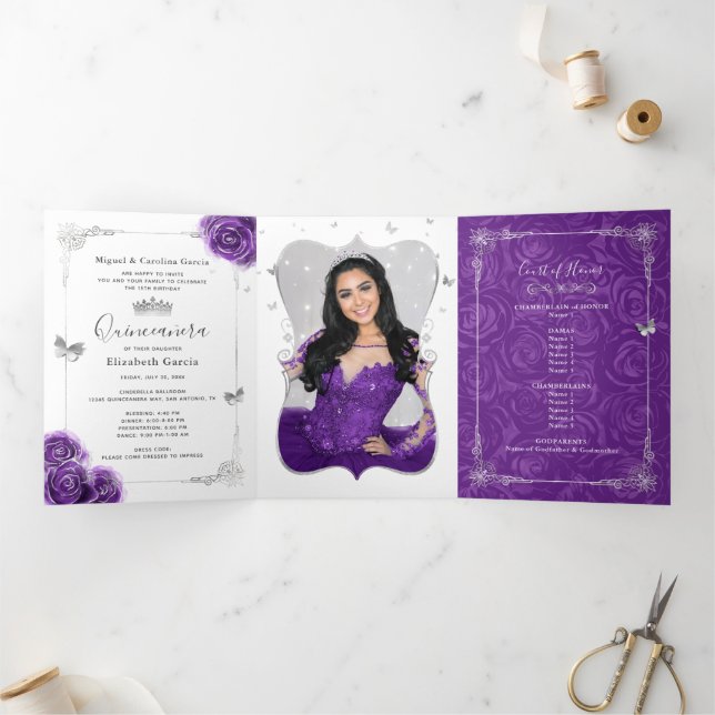 Invitation Trois Volets Photo Espagnol violet et argent Quinceanera (Intérieur)