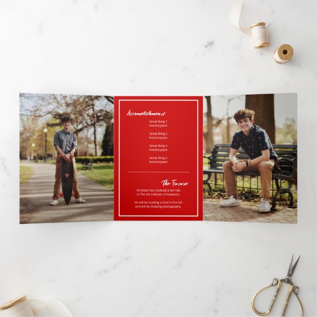 Invitation Trois Volets Red Edgy Abstrait Torn Photo Graduation (Intérieur)