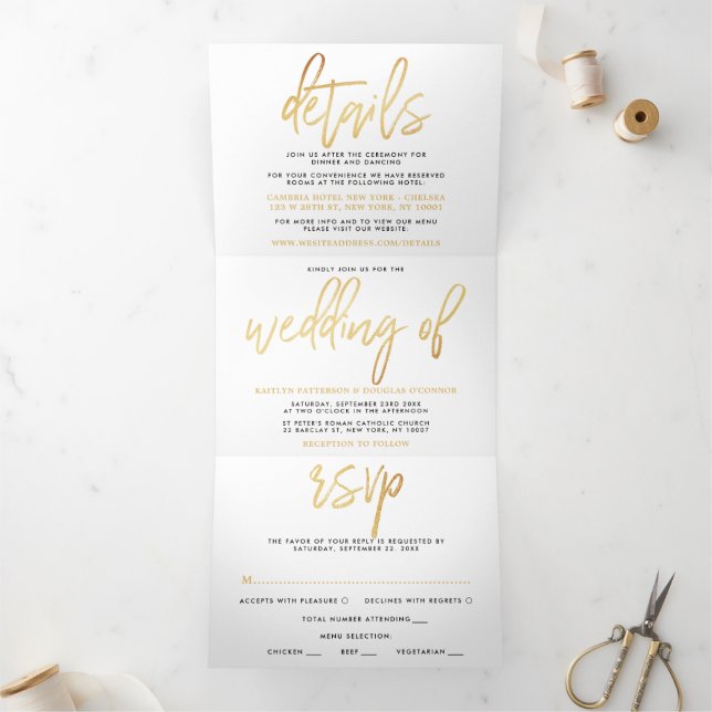 Invitation Trois Volets Suite Mariage de script Gold Foil moderne (Intérieur)