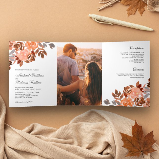Invitation Trois Volets Terrain rustique Terracotta Mariage Floral (Créateur téléchargé)