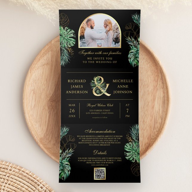 Invitation Trois Volets Tropical Gold Monstera Palm Black QR Code Mariage (Créateur téléchargé)