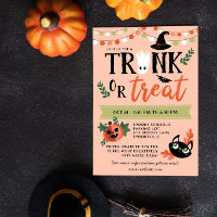 Tronc d'Halloween mignon ou traiter la distance so