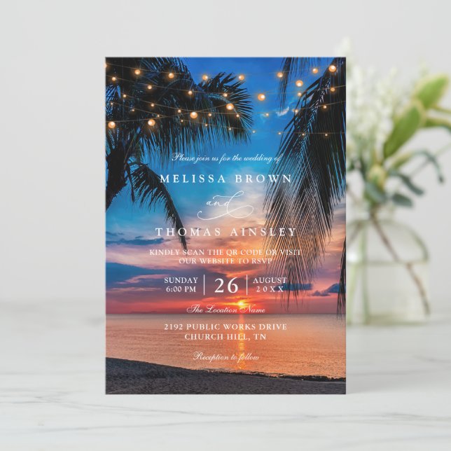 Invitation Tropical Sunset String Lights Palm QR Code Wedding (Debout devant)