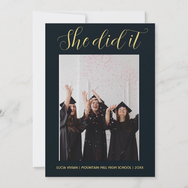 Invitation Typographie de thème vert foncé Diplôme de photo (Devant)