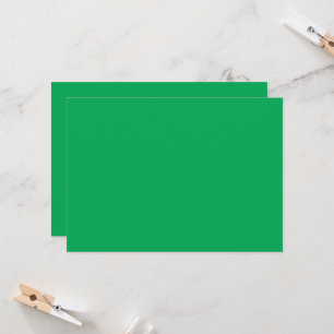 Invitation un arrière - plan vert avec un