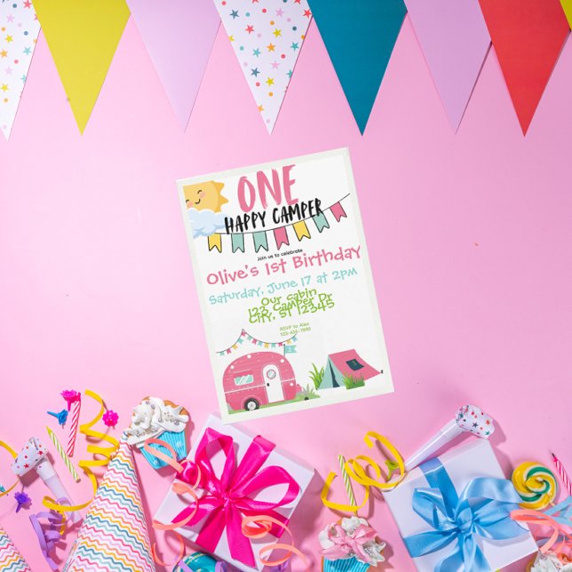 Invitation Un joli anniversaire de fille de camper (Créateur téléchargé)