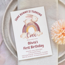 Un petit lapin fête son premier anniversaire Invit