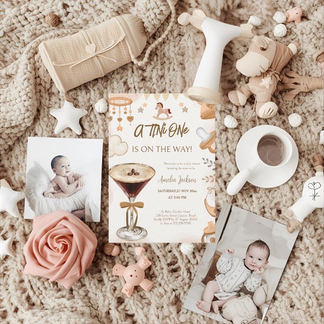 Invitation Un Tini Sur Le Chemin Baby shower Espresso Martini (Créateur téléchargé)