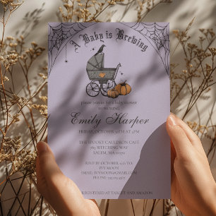 Invitation Une Baby Shower Violet Gothique "Un Bébé se Prépar