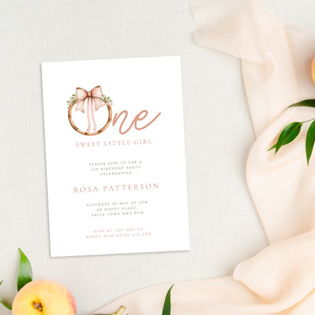 Invitation Une douce petite fille Bow & Hoop 1er anniversaire (Créateur téléchargé)
