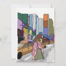 Une femme marche dans une rue animée bordée de la 