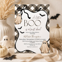 Une petite chouette est presque due à Halloween Ba