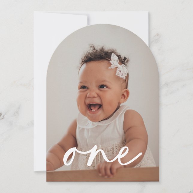 Invitation Une photo Arrondie premier anniversaire (Devant)