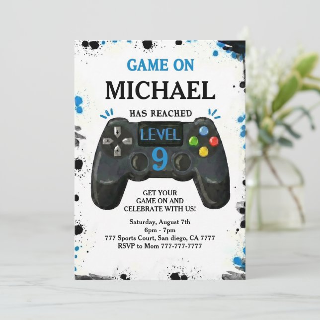Invitation Video Game Level up Gamer Birthday (Debout devant)