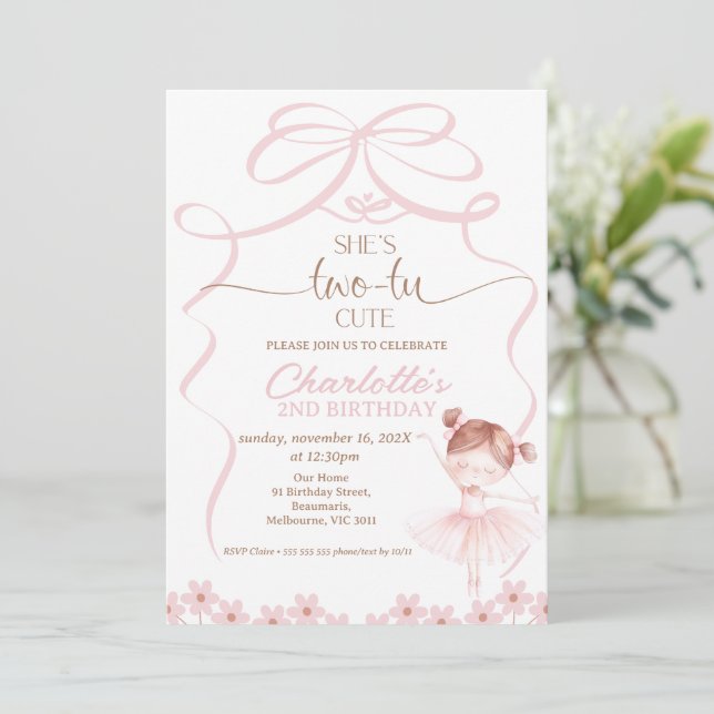 Invitation Whimsical Brown cheveux Ballerina Deux Tu 2e Anniv (Debout devant)