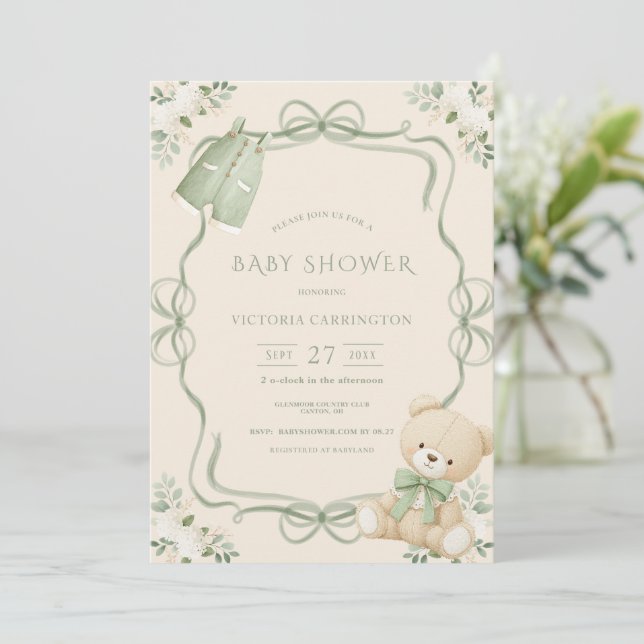 Invitation Whimsical Green Frame Beige Vintage Bear  (Debout devant)
