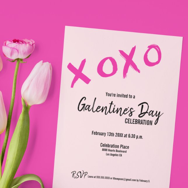 Invitation XOXO Fête de la Saint-Valentin Amis de la fête de  (Galentine's day invitation template, pink brush strokes XOXO )