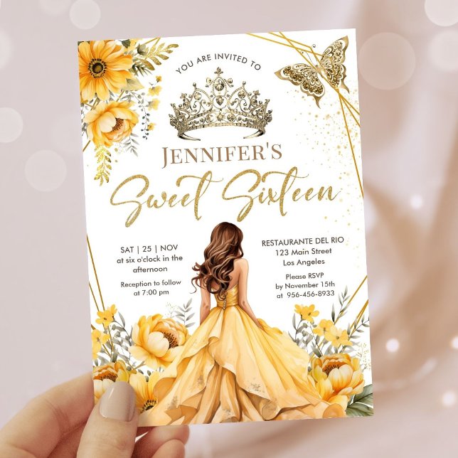 Invitation Yellow Gold Girl Princess Tiara Floral Sweet 16 (Créateur téléchargé)