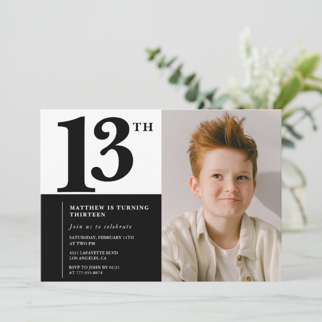 Invitations Black 13e anniversaire Elegant Chic (Debout devant)