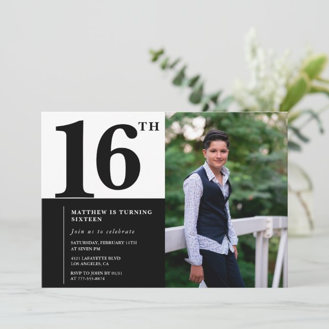 Invitations Black 16e anniversaire Elegant Chic (Debout devant)