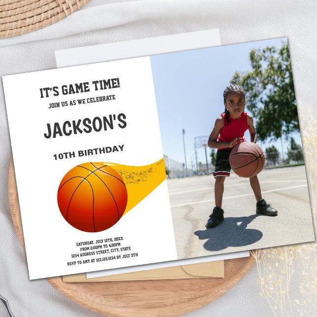 Invitations de parties sportives personnalisables  (Basketball Invitation orange line with photo)