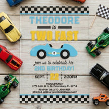 Deux Voiture de Course Rapide 2ème Anniversaire