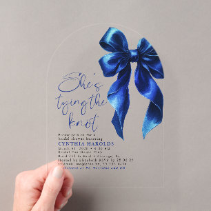 Invitations En Acrylique Nuit Bleue : Elle Noue le Nœud Réception de Mariag
