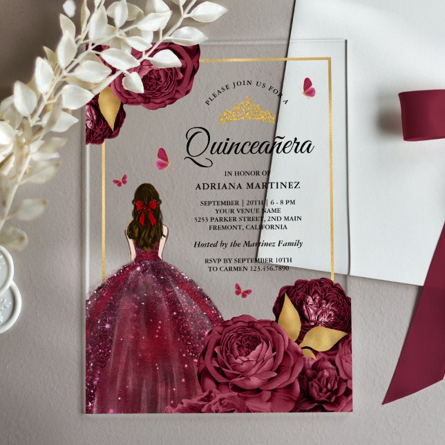 Invitations En Acrylique Robe Florale d'or de Bourgogne papillon Quinceaner (Créateur téléchargé)