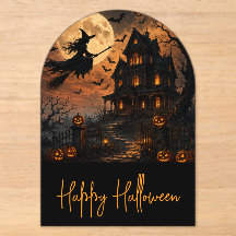 Sorcière effrayante d'Halloween volant au-dessus d