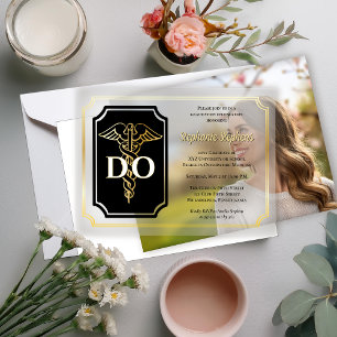 Invitations En Vélin Noir élégant   Gold Physician DO Graduation Party