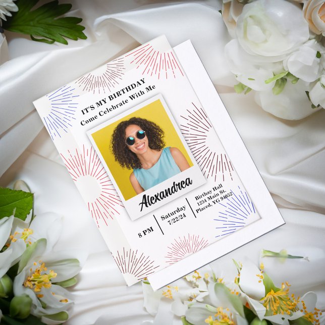 Invitations En Vélin Photo moderne Fête d'anniversaire Fun Celebration (Modern Photo Birthday Party Fun Celebration Vellum Invitations is a fun card to send to guest. )