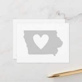 Iowa Grey Staat Map Form mit Herz Cutout Postkarte