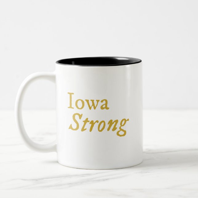 Iowa Strong Coffee Tasse (Links)