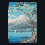 iPAD - Fuji vom Yamanaka-See iPad Pro Cover<br><div class="desc">Dieser iPad Fall enthält eine farbenfrohe japanische Abbildung von "Mount Fuji from Lake Yamanaka" von Hiroaki Takahashi (1871-1945) . Dieses Bild KANN NICHT entfernt werden, sondern kann ein bisschen nach oben oder unten verschoben werden, um Ihre bevorzugte Ansicht zu erhalten. Personalisieren Sie mit einem benutzerdefinierten Text in der Wahl von...</div>