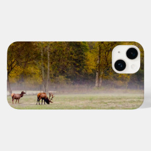 iPhone-Hülle mit grasendem Elchpaar Case-Mate iPhone 14 Hülle