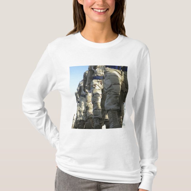 irakische Luftwaffe rekrutiert März T-Shirt (Vorderseite)