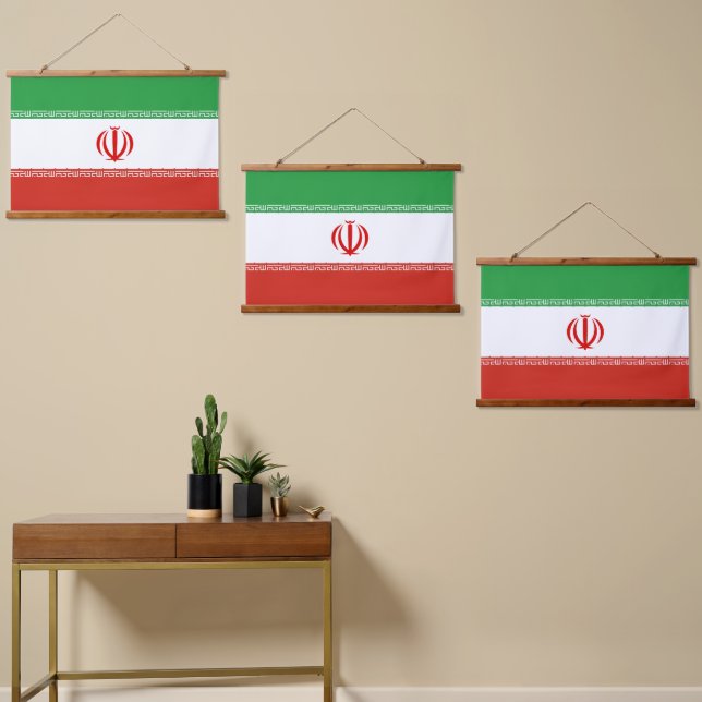 Iran-Flagge Wandteppich Mit Holzrahmen (Asymmetrisch)
