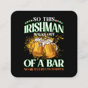 Ire beim Biertrinken am St. Patrick's Day Quadratische Visitenkarte