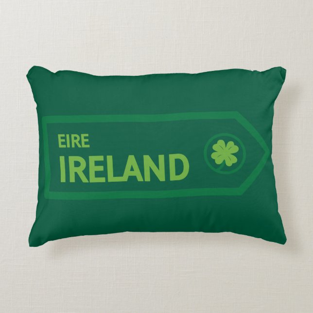 Ireland Road Sign Dekokissen (Vorderseite)