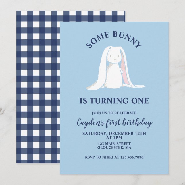 Irgendein Bunny ist eine blaue Erstgeburtstag Einl Einladung (Vorne/Hinten)