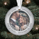 Irgendein Text 2 Foto Silber 25. Hochzeitstag Ornament<br><div class="desc">Feiern Sie ein fröhliches 25-jähriges Hochzeitsjubiläum mit einem maßgeschneiderten 2-Foto "Verheiratet 25 Jahre" Imitate gebürstet Silber rund Acryl Weihnachtsschmuck. Alle Texte und Bilder auf dieser Vorlage sind einfach zu personalisieren und können auf Vorder- und Rückseite unterschiedlich oder gleich sein. (IMAGE & TEXT DESIGN TIPS: 1) Um die Position der Formulierung...</div>