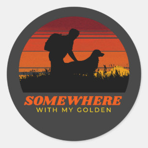 Irgendwo mit meinem goldenen Retriever Männergesch Runder Aufkleber